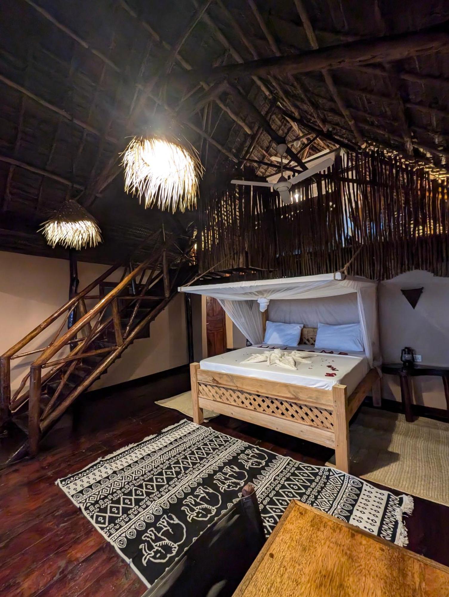 Mtende Monkey Mountain Lodge מראה חיצוני תמונה
